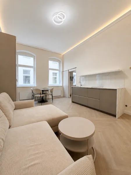 Premium fully furnished 2-room Apartment in Torstraße next to Rosenthaler Platz — photo 1